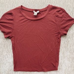 BURGUNDY RIBBED CROPPED TOP